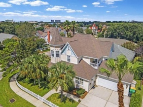 Large Beach House 4 Br 3.5 Ba 130 to Pool